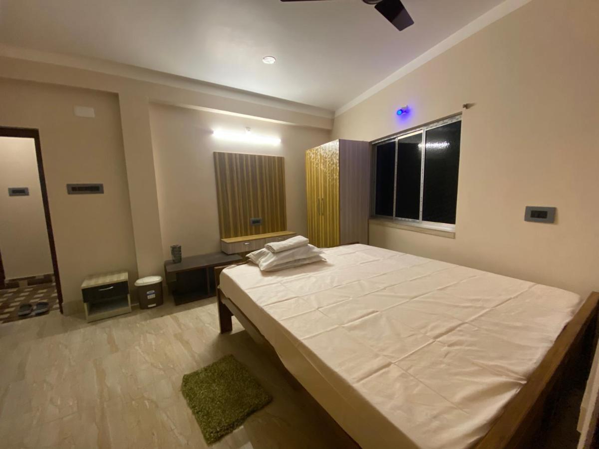 Hotel & Lodge Pankajini 볼푸르 외부 사진